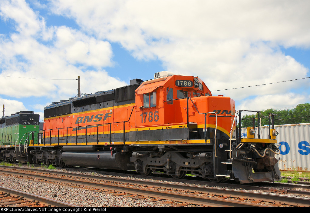 BNSF 1786